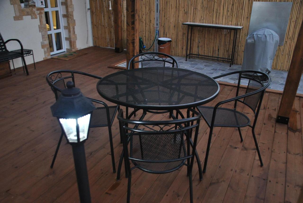 Marvin'S Place Арад Екстериор снимка